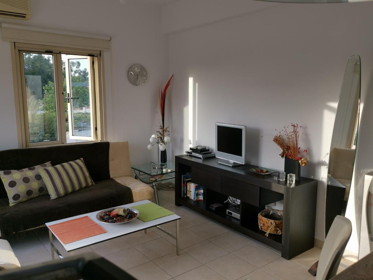 Garden Luxury Apartment Айя-Напа Екстер'єр фото